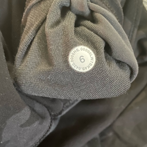 Lululemon Align Shorts - Picture 5 of 5